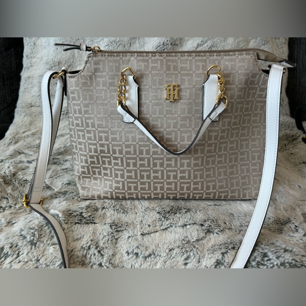 Beautiful NWOT Tommy